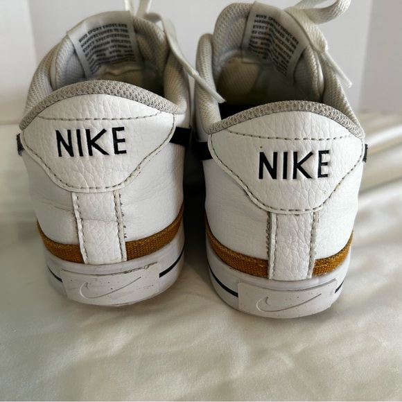 Nike Women’s Court Legacy Sneakers 8 White Black Casual Shoes Gently Used - Picture 6 of 9